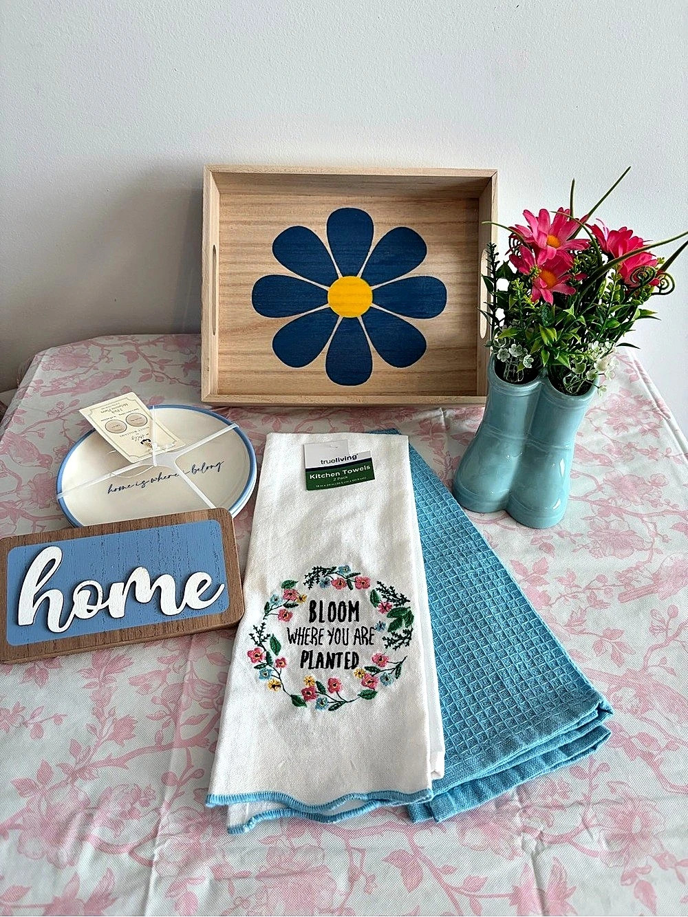 True Living Bloom Where You Are Planted Kitchen Towels 2-Pack, ceramic teal boot